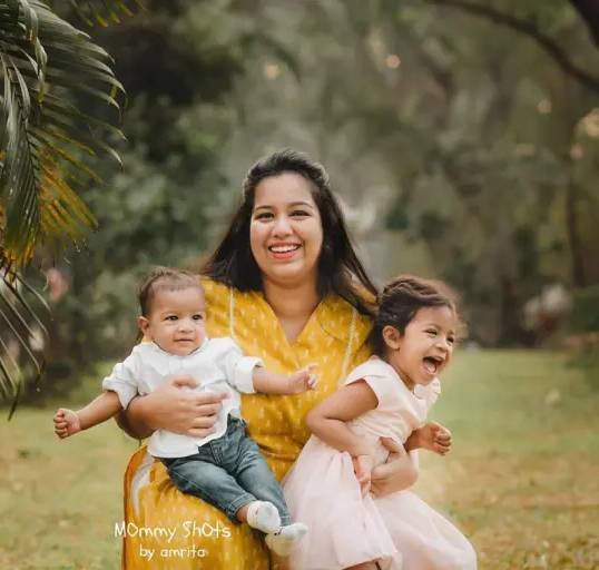 Grateful family – mother with two children